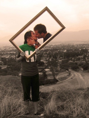 kiss frame in the fields